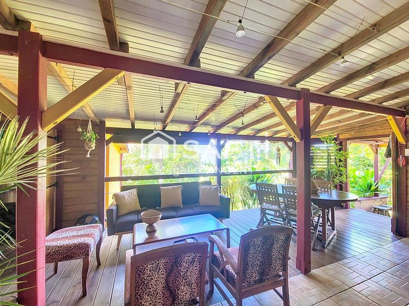 Maison - 367 m² - 11 pièces