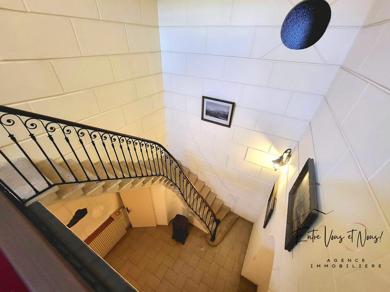 Maison - 336 m² - 8 pièces