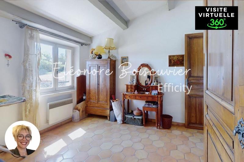 Maison - 210 m² - 8 pièces