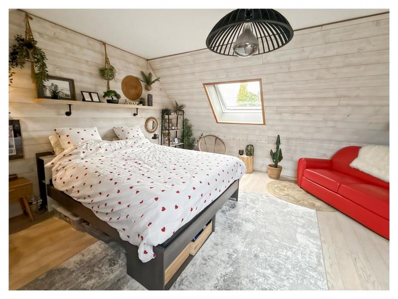 Maison - 110 m² - 4 pièces