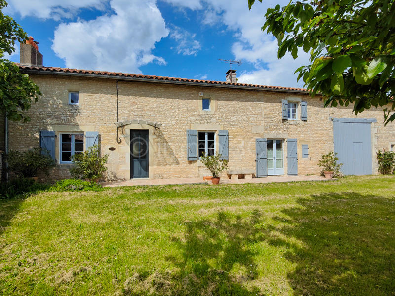 Maison en pierre - 146 m² - 5 pièces