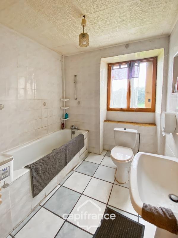 Corps de ferme - 232 m² - 11 pièces