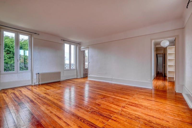 Maison - 500 m² - 14 pièces