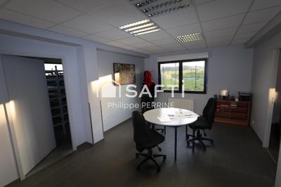 Local commercial - 621 m² - 6 pièces