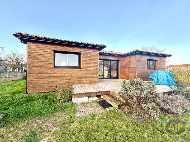 Maison - 97 m² - 5 pièces