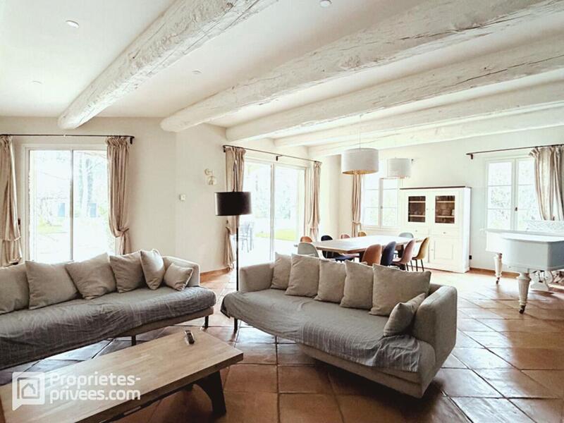 Maison - 308 m² - 8 pièces