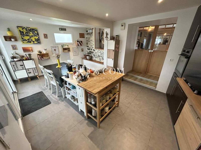 Maison - 103 m² - 6 pièces