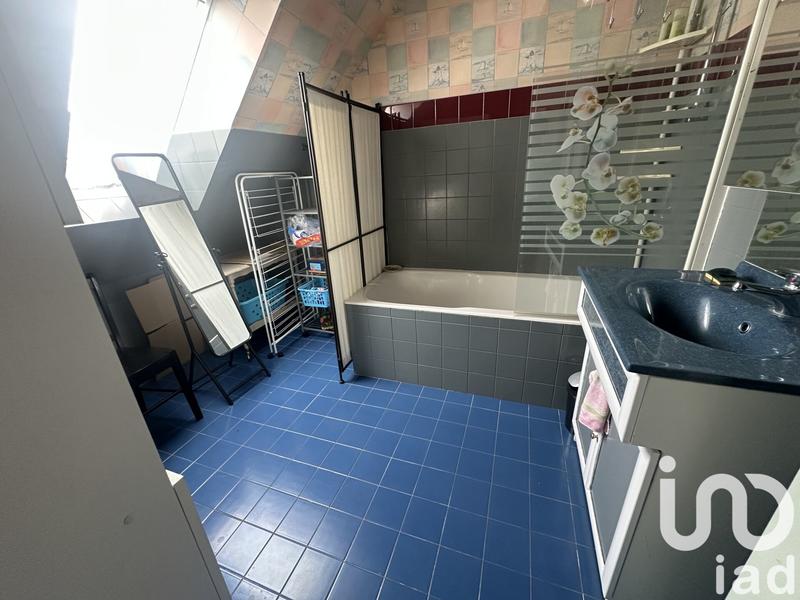 Maison - 111 m² - 7 pièces