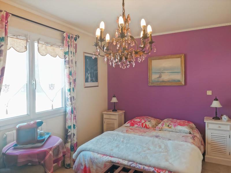 Villa - 196 m² - 6 pièces