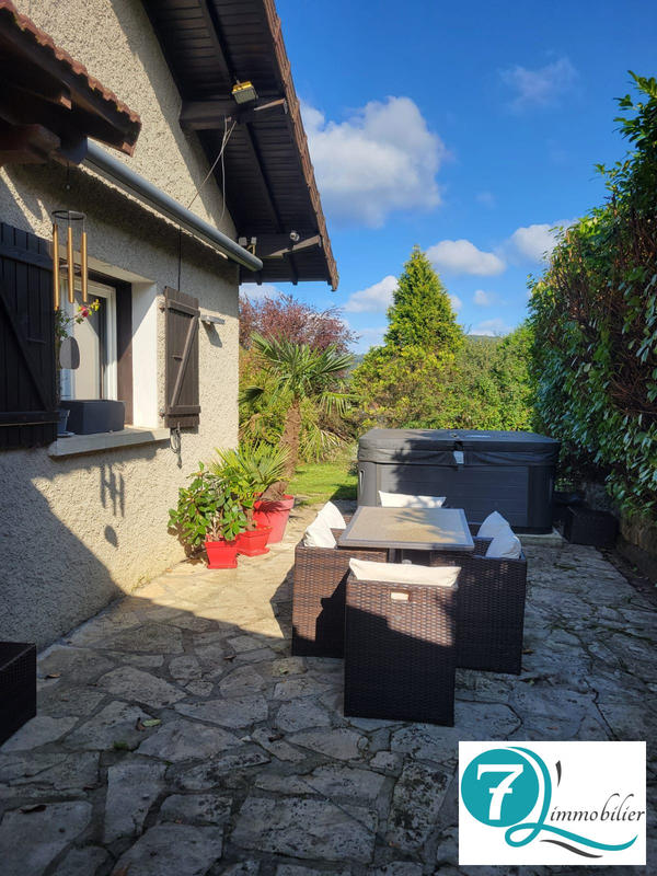 Maison - 110 m² - 7 pièces