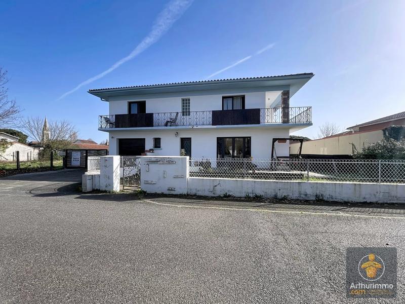 Maison - 151 m² - 6 pièces