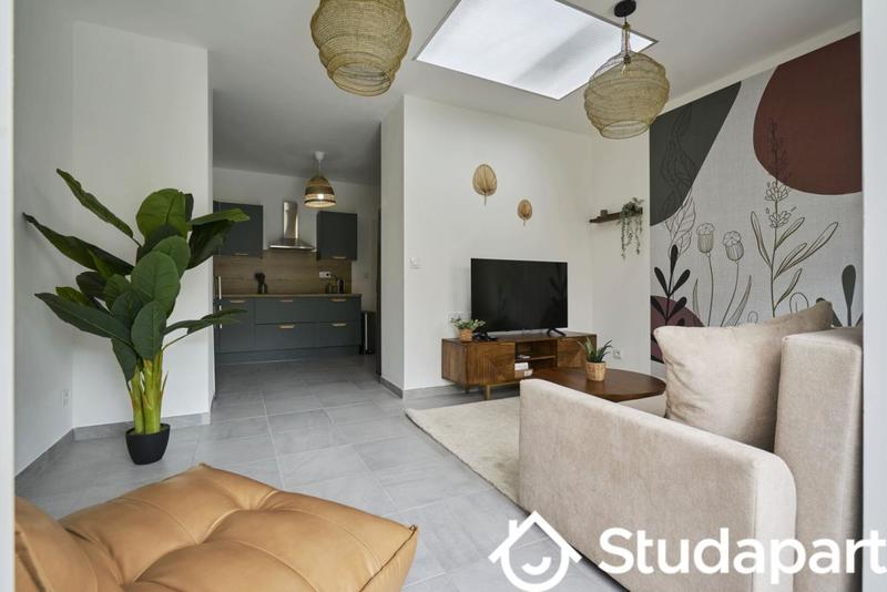 Chambre - 11 m² - 1 pièce