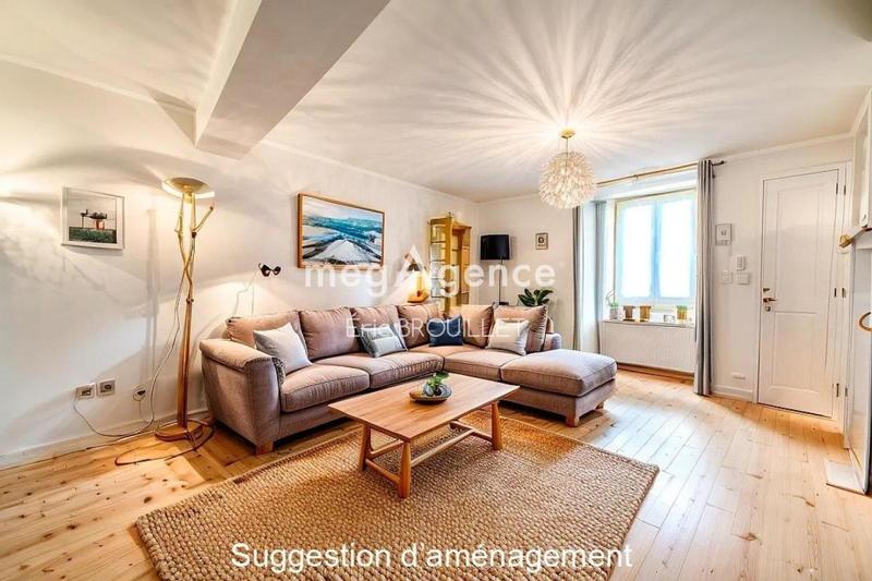 Maison - 154 m² - 9 pièces