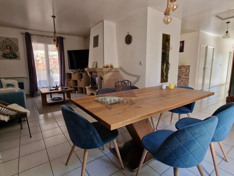 Maison - 86 m² - 4 pièces