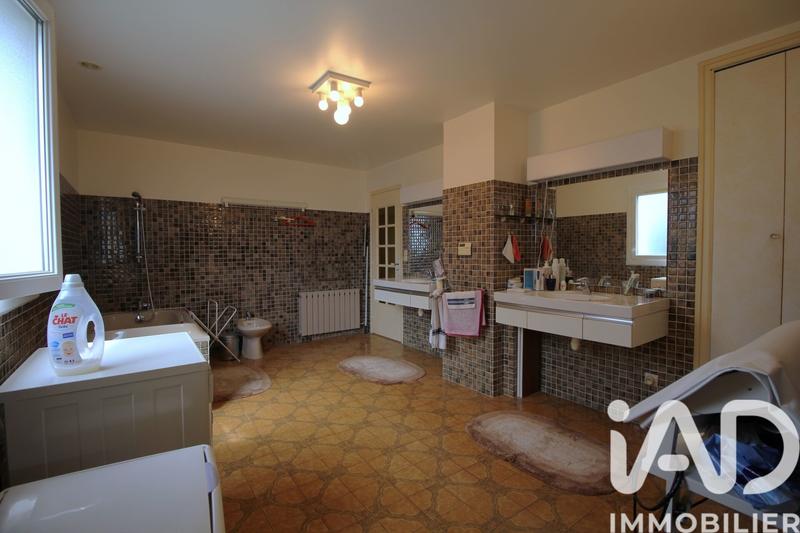 Maison - 192 m² - 6 pièces