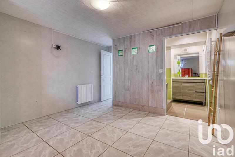 Maison - 218 m² - 8 pièces