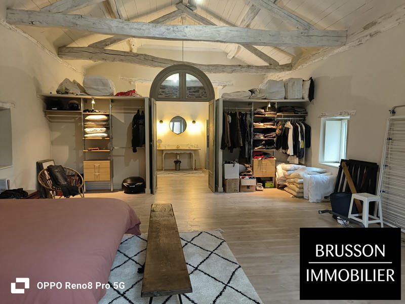 Maison - 440 m² - 8 pièces