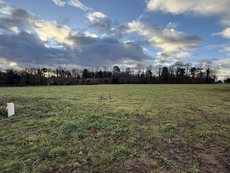 Terrain constructible - 1 018 m²