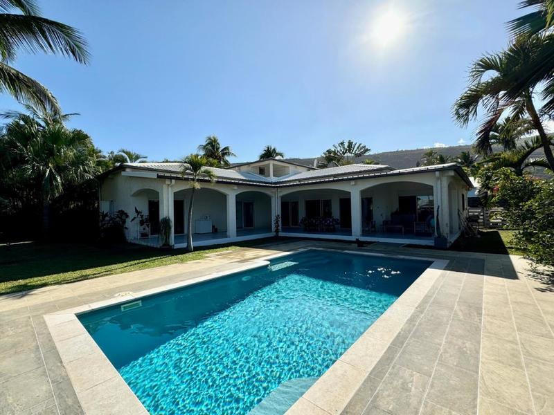 Villa - 168 m² - 5 pièces