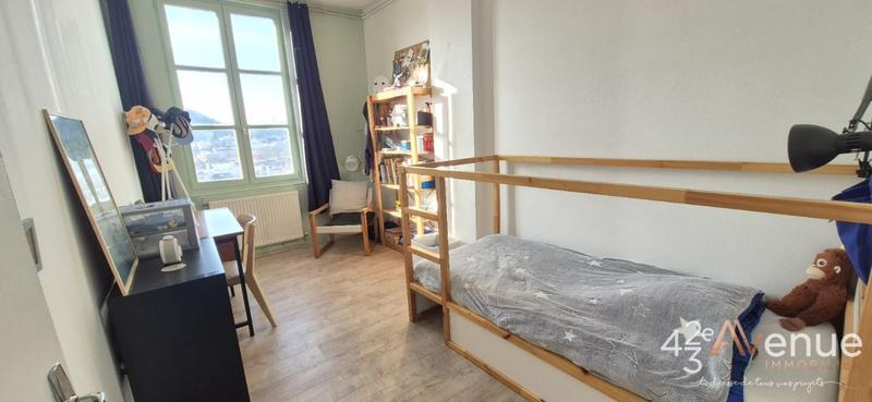 Appartement - 123 m² - 4 pièces