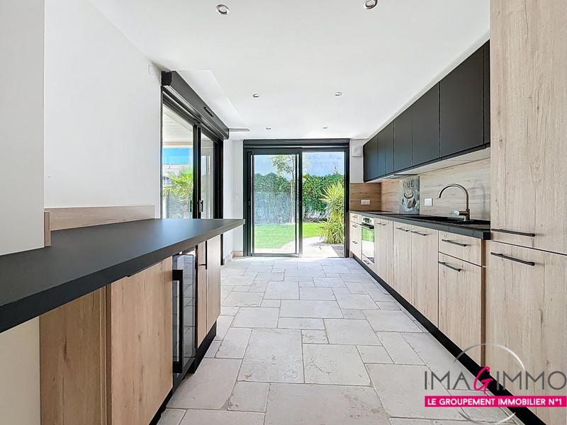 Maison - 98 m² - 4 pièces