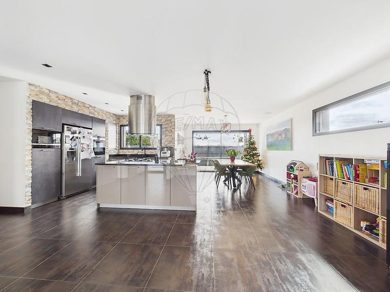 Maison - 124 m² - 5 pièces