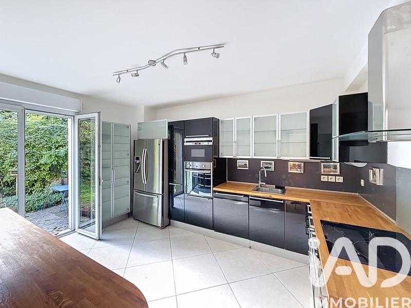 Maison - 155 m² - 7 pièces