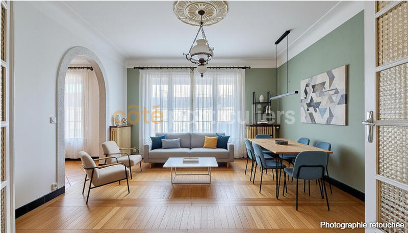 Maison - 99 m² - 5 pièces