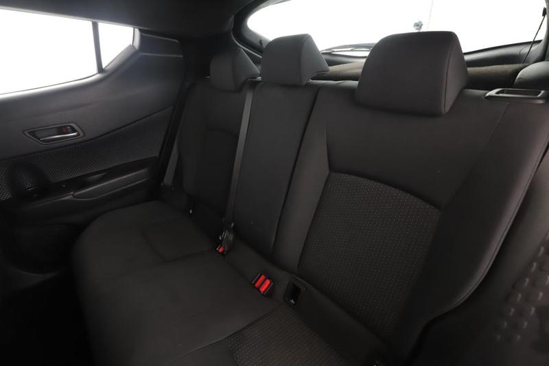 Toyota c-Hr 1.8 Hybride 122 ch