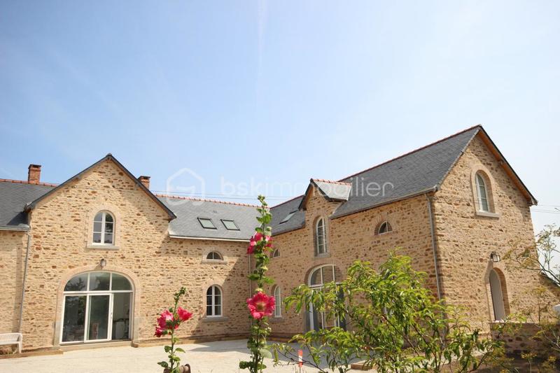 Immeuble - 253 m² - 11 pièces