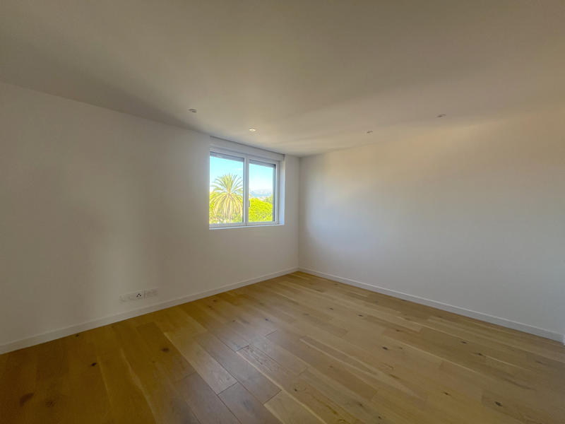 Appartement - 133 m² - 4 pièces