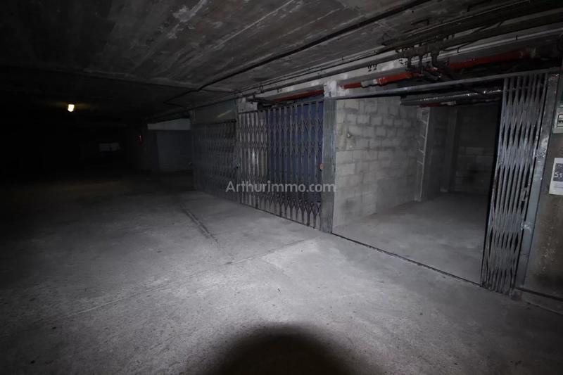 Parking / Garage - 13 m²