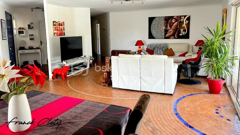 Villa - 175 m² - 6 pièces