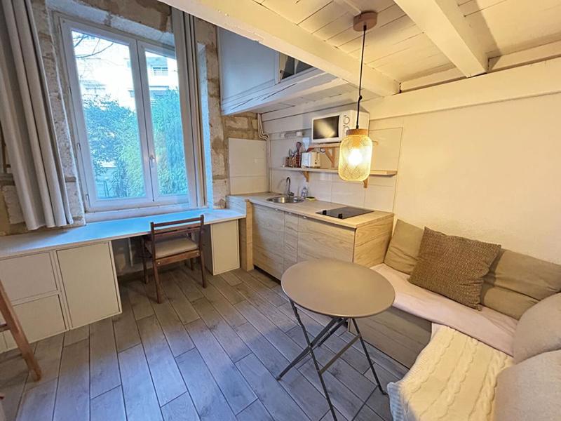 Studio - 15 m² - 1 pièce