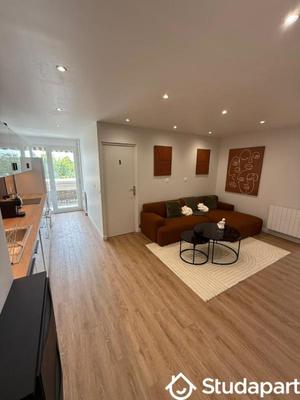 Chambre - 9 m² - 1 pièce