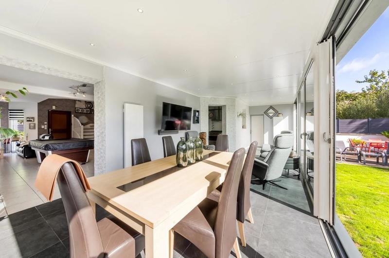 Maison - 186 m² - 7 pièces