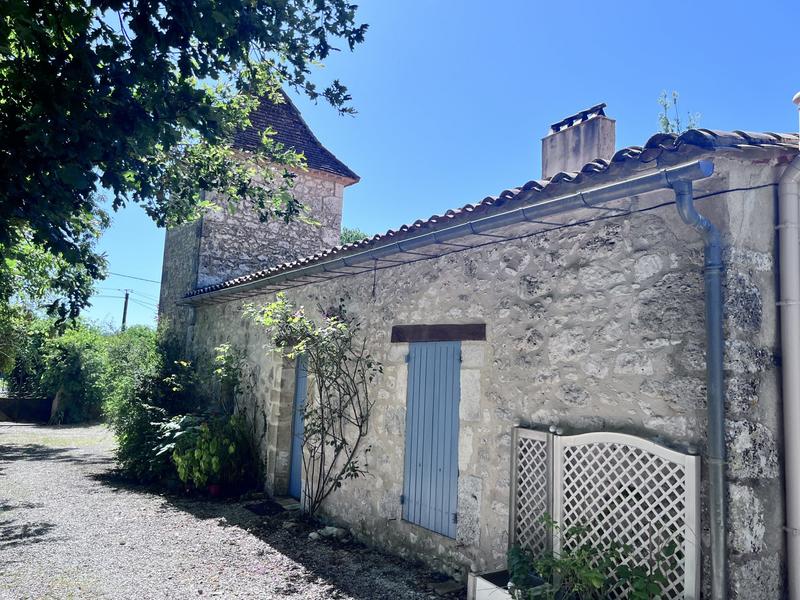 Maison traditionnelle - 200 m² - 9 pièces