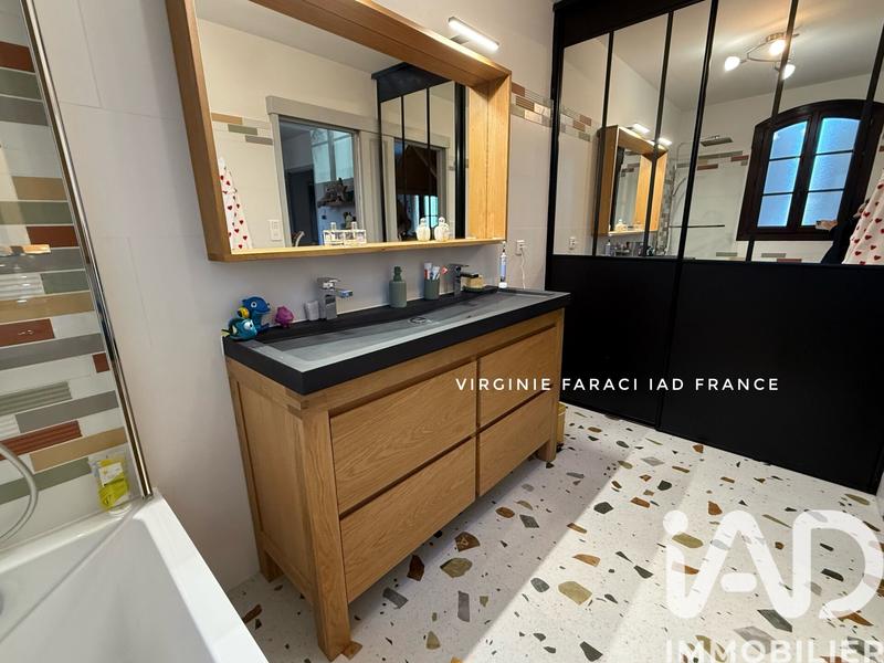 Maison - 110 m² - 4 pièces