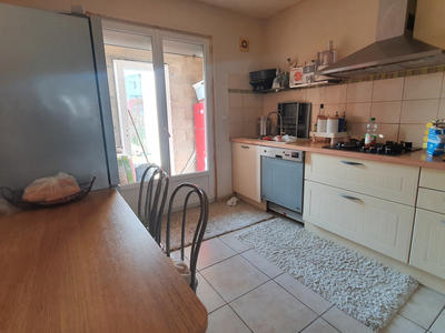 Maison - 85 m² - 5 pièces