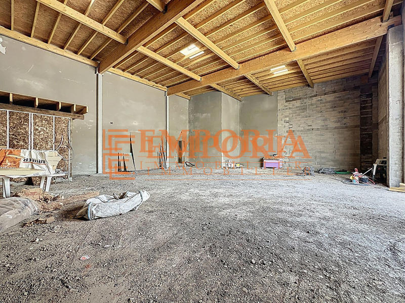 Local commercial - 180 m²