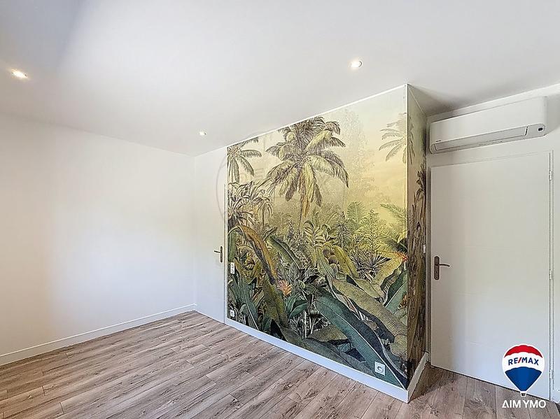 Villa - 196 m² - 6 pièces