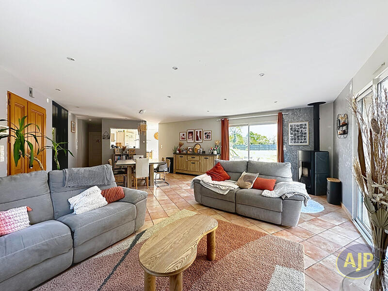 Maison - 117 m² - 5 pièces