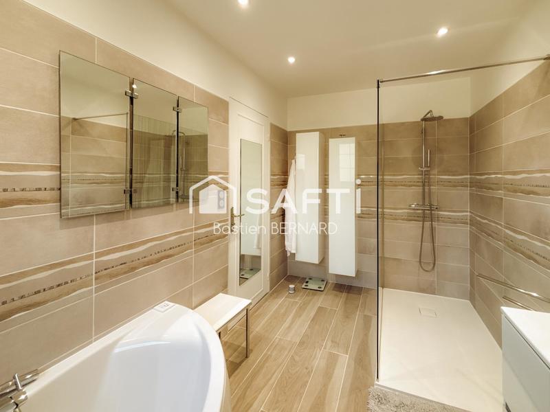 Maison - 196 m² - 6 pièces