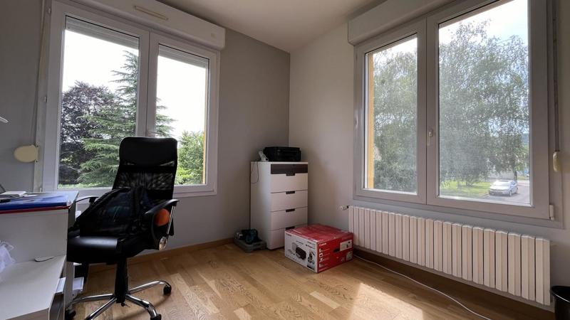 Maison - 330 m² - 10 pièces