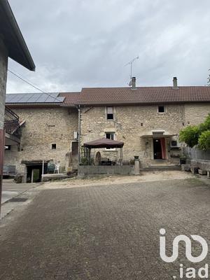 Maison - 363 m² - 10 pièces