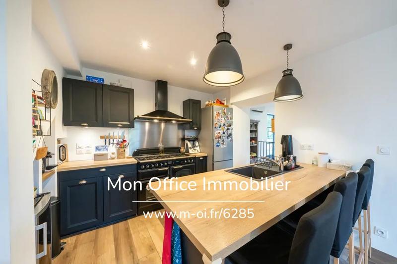 Maison - 145 m² - 6 pièces