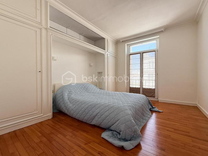Appartement - 98 m² - 5 pièces