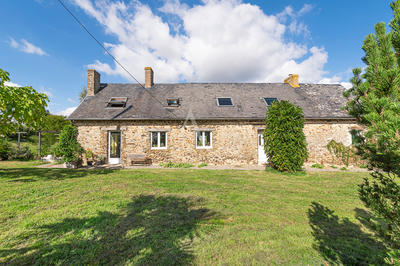 Maison - 250 m² - 8 pièces