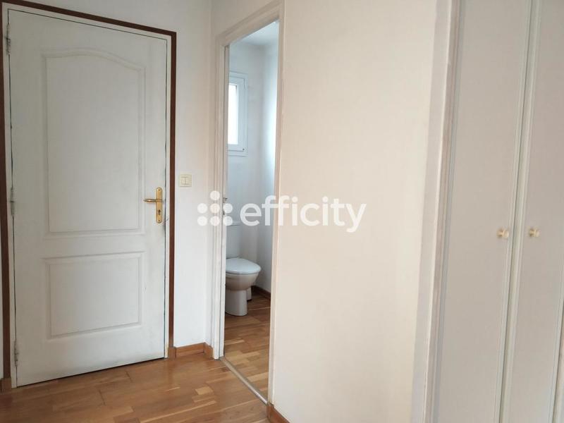 Appartement - 155 m² - 6 pièces