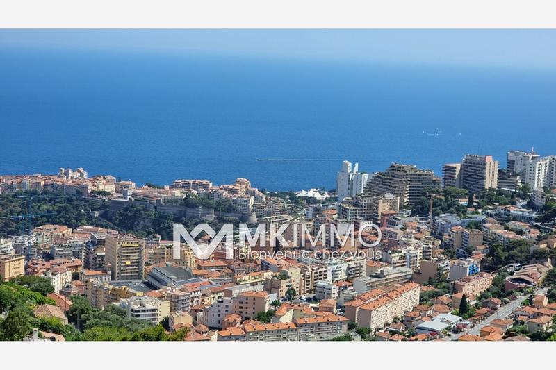 Maison - 804 m² - 8 pièces